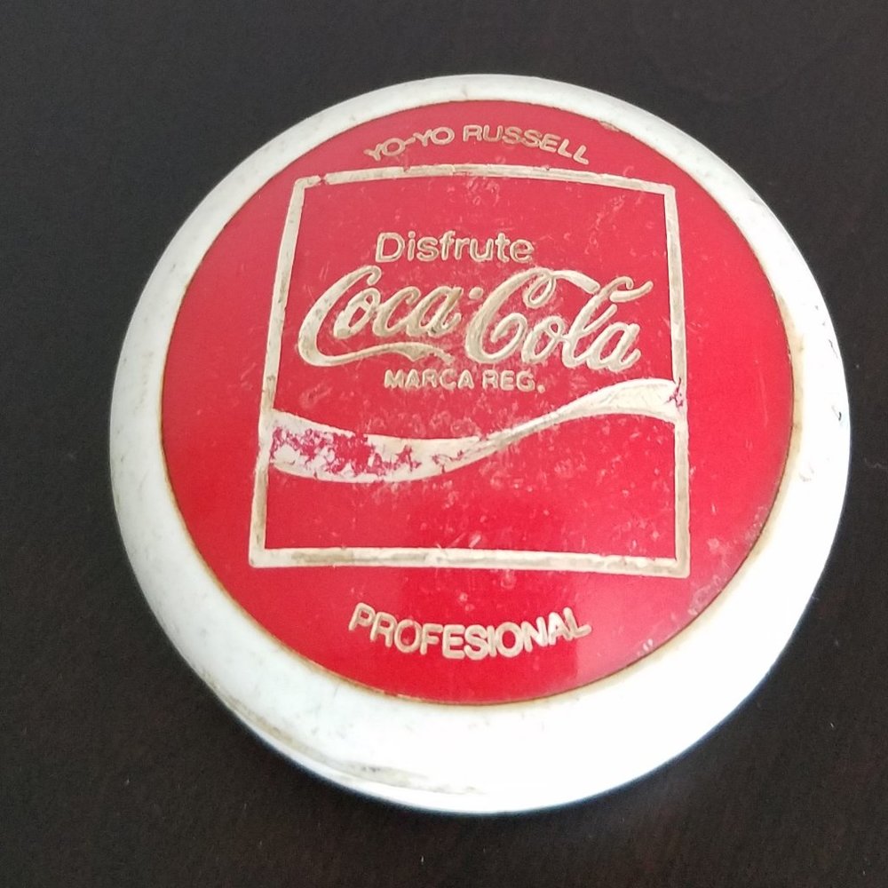Vintage Genuine Russell Coca-Cola Yo-Yo